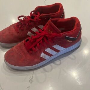 RARE🔥 Adidas Tyshawn Jones sneakers